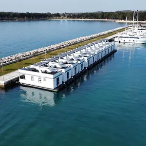 The Sea Novigrad - Bootshaus Floating Sea House , Novigrad Istria Kroatië